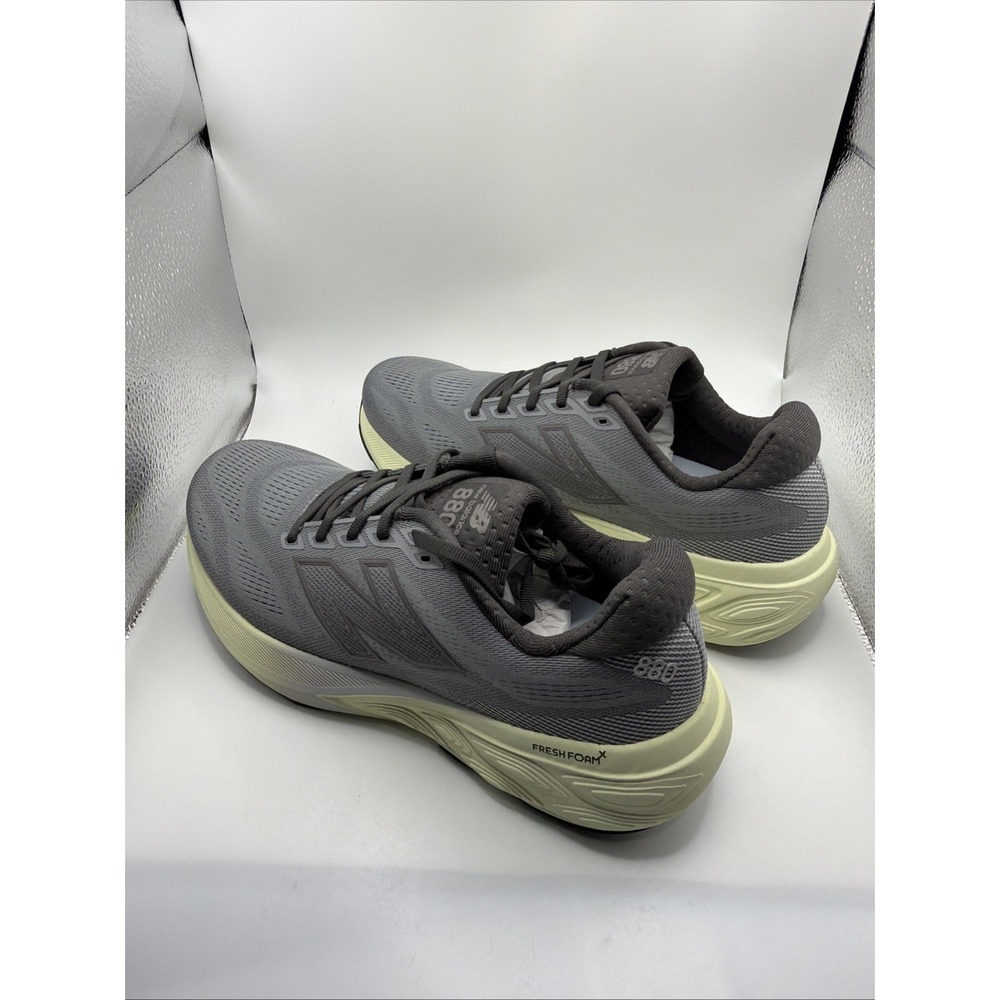 New Balance men's Fresh Foam Running Shoe. X880V15 Grey/Grey‎ Size 9 New - Picture 4 of 8